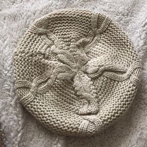 Cream Knit Beret